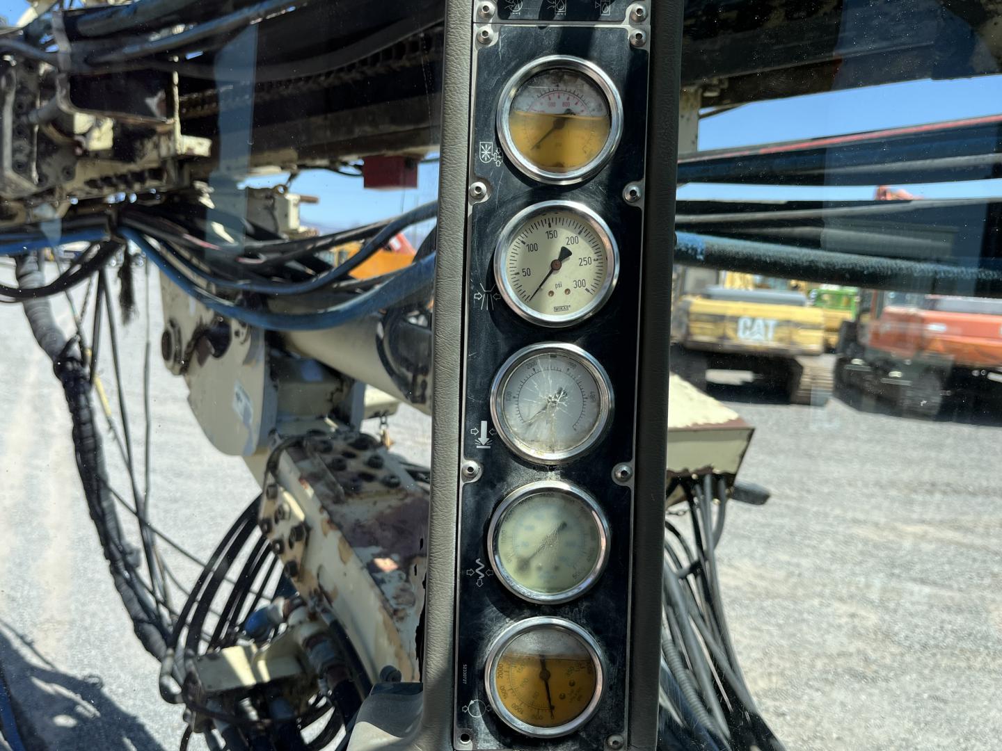 ./imagenes/INVOICE/2019/15026/HIDROTRACK INGERSOLL RAND EMC-720 (30).JPG